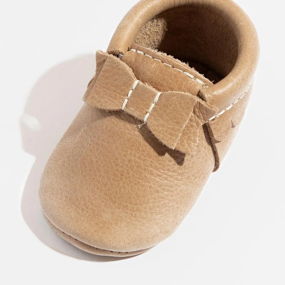 Weathered Brown Bow Baby Shoe